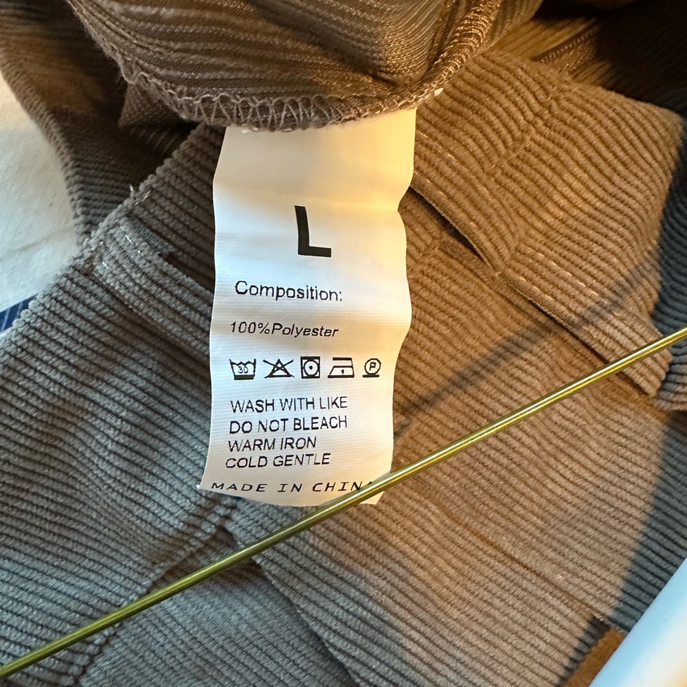 Wide-Leg Corduroy Pants in Olive - Picture 3 of 3